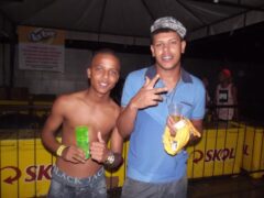 Oktober 10 Anos